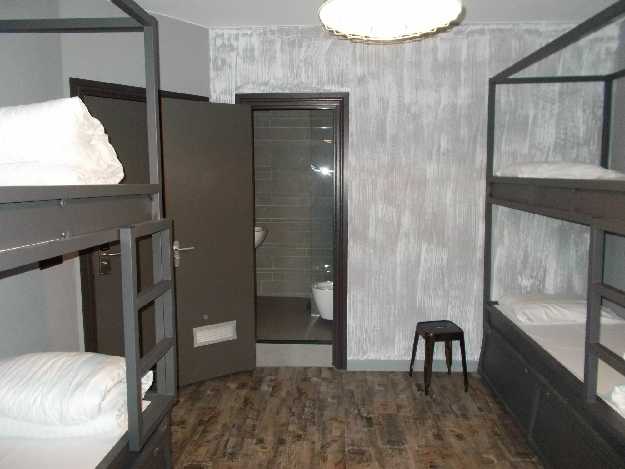 Urban City Centre Hostel Βρυξέλλες Εξωτερικό φωτογραφία
