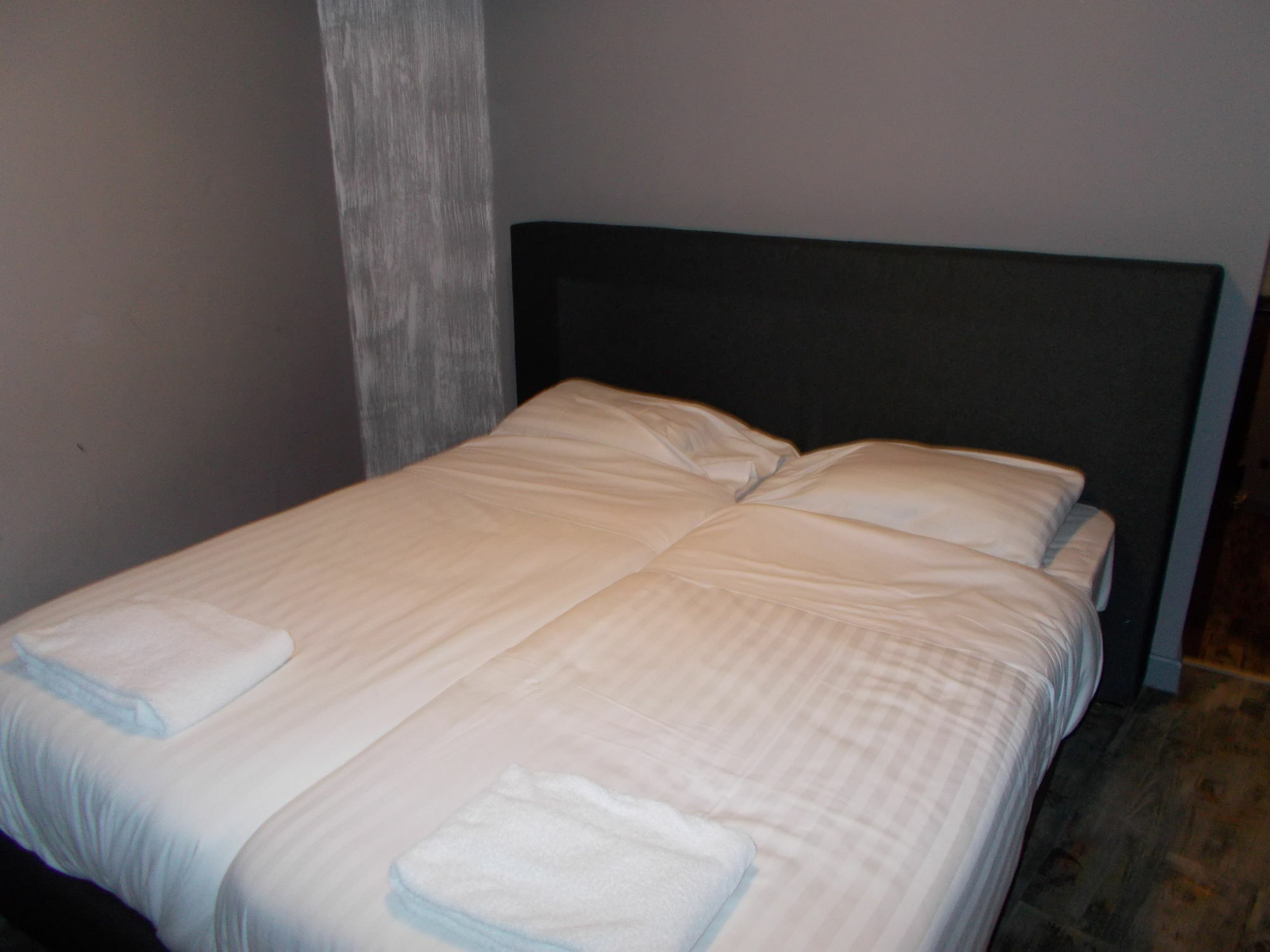 Urban City Centre Hostel Βρυξέλλες Εξωτερικό φωτογραφία