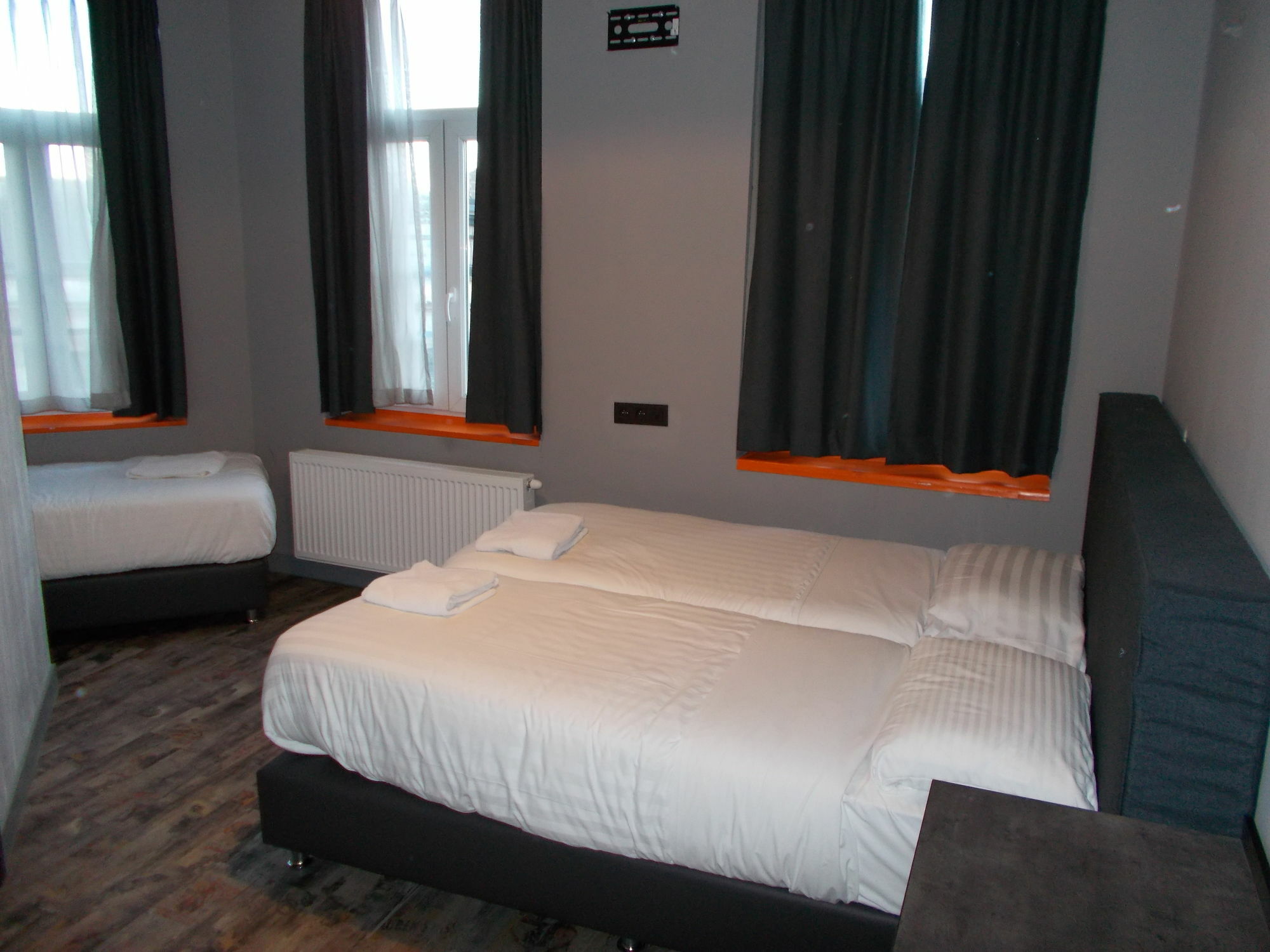 Urban City Centre Hostel Βρυξέλλες Εξωτερικό φωτογραφία
